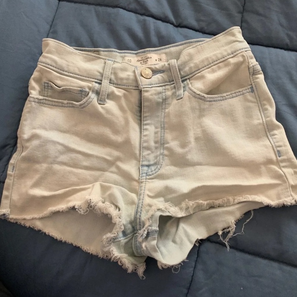 Abercrombie and Fitch high waisted short
